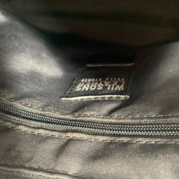 Pelle Studio Black Leather Shoulder Bag w/ Adjustable Strap Zipper Closure EUC - Picture 9 of 14